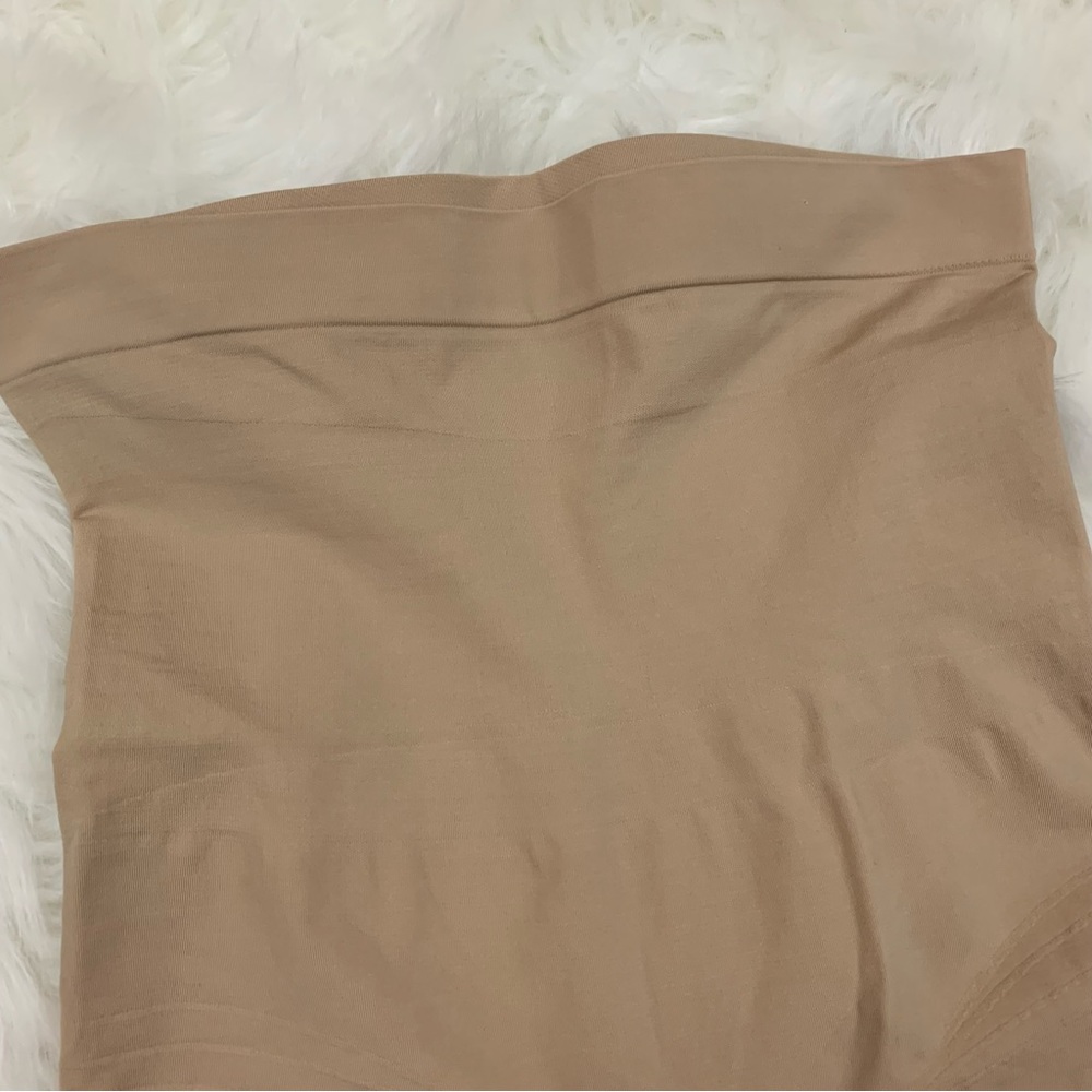 Control IT! Nude Shorts Body Shapewear - Picture 3 of 11